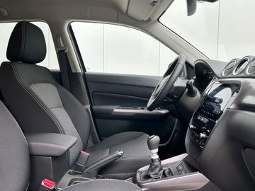 Car image 11