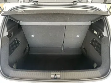 Car image 41