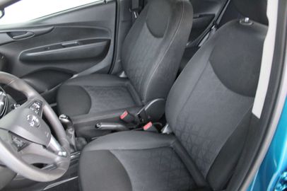 Car image 12