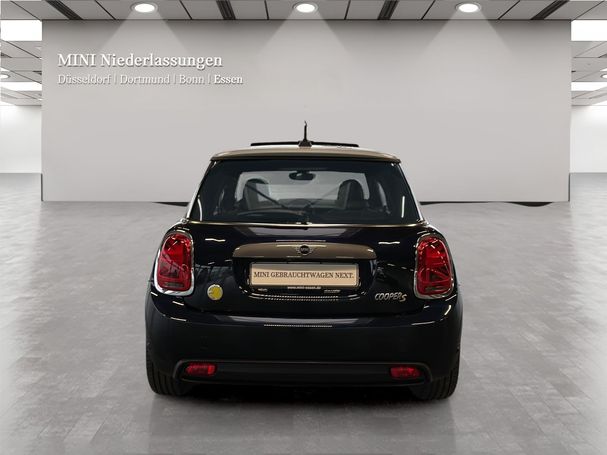 Mini Cooper SE M 135 kW image number 7