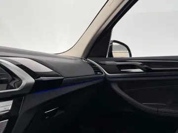 Car image 45