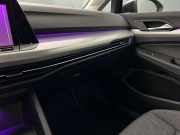 Car image 37