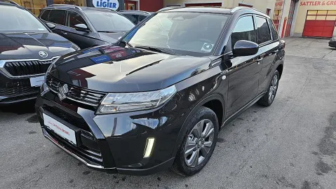 Car image 3