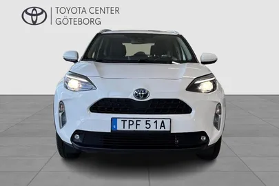 Car image 2