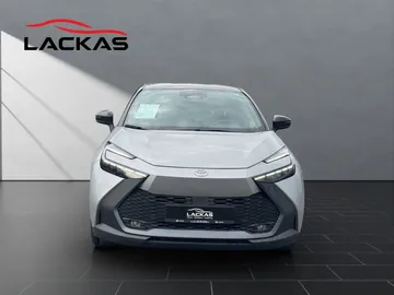 Car image 3
