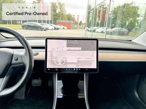 Tesla Model 3 Long Range AWD 324 kW image number 15