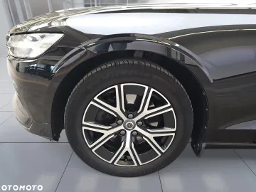 Car image 35