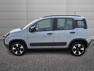 Car image 4