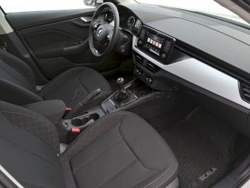 Car image 22