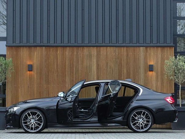 BMW 330 e M Sport 185 kW image number 6