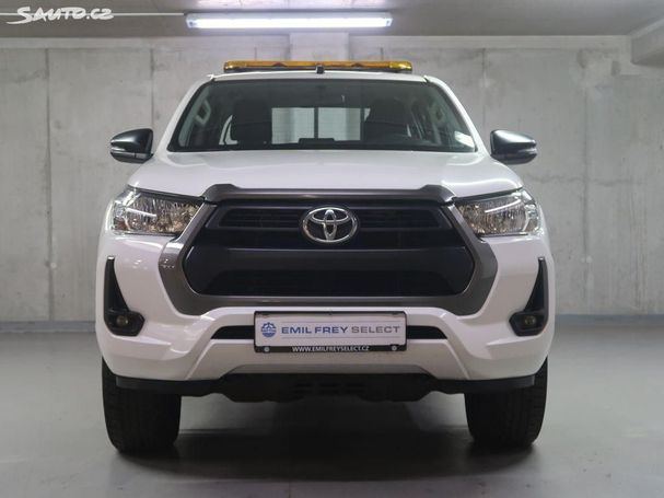 Toyota Hilux D 2.4 4D 110 kW image number 3