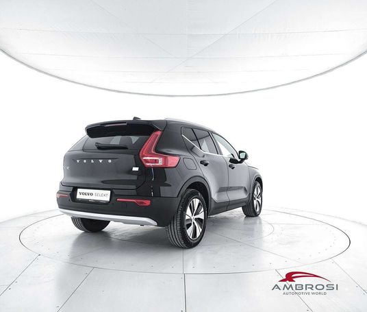 Volvo XC40 Recharge Plug-in Hybrid T4 155 kW image number 2