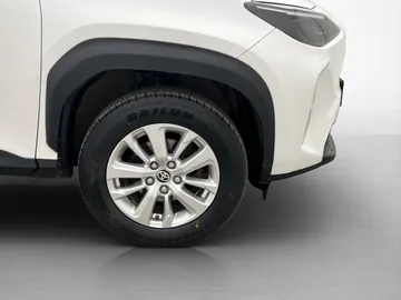 Car image 28