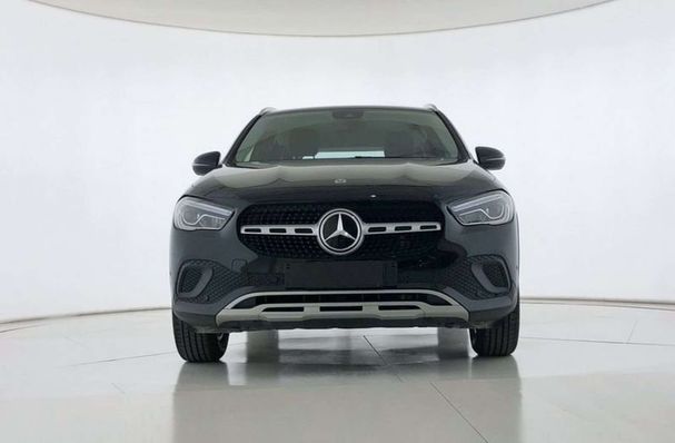 Mercedes-Benz GLA 180 100 kW image number 3