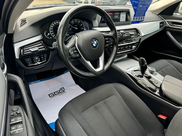 BMW 520i Touring 135 kW image number 24