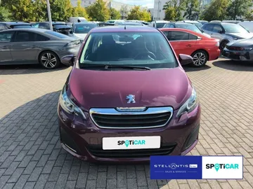 Car image 4