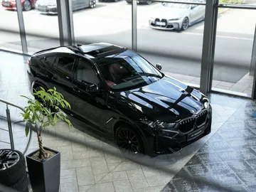 Car image 39