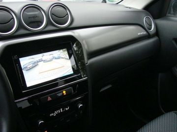 Car image 15