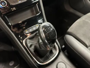 Car image 49