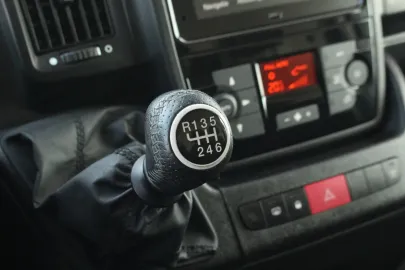 Car image 28
