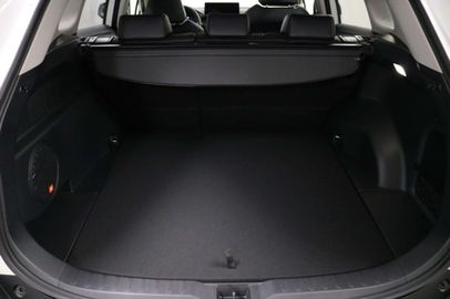 Car image 33