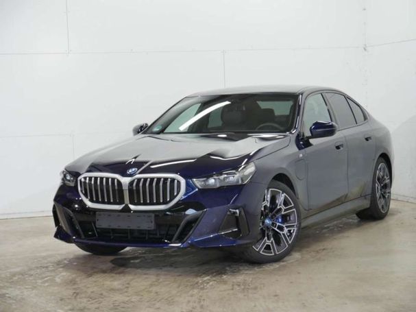 BMW 530 e 220 kW image number 1