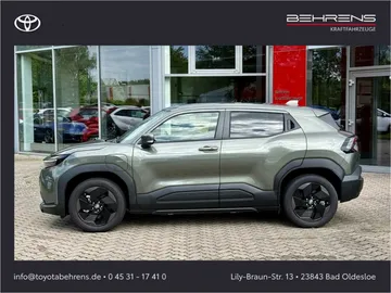 Car image 13