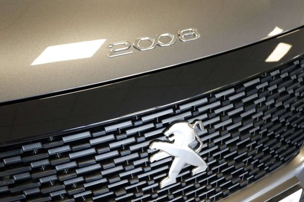 Peugeot 2008 PureTech 130 96 kW image number 9