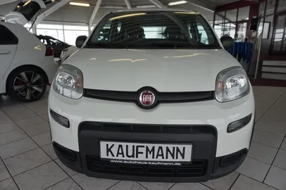Car image 3
