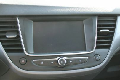 Car image 24