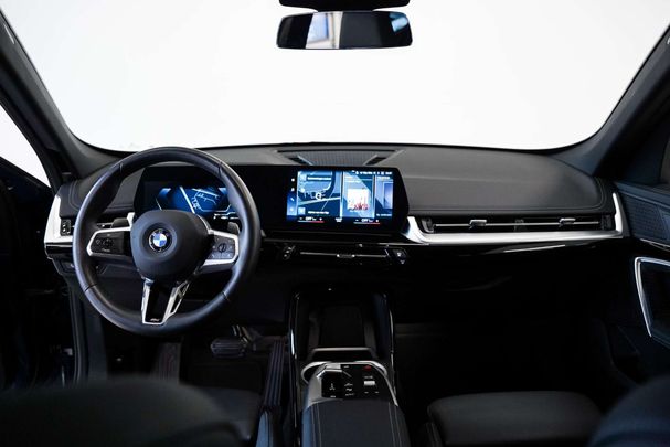 BMW X1 sDrive18i 100 kW image number 4