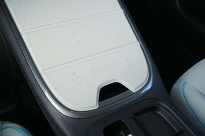 Car image 31