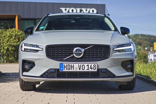 Volvo V60 B4 Ultimate 145 kW image number 1