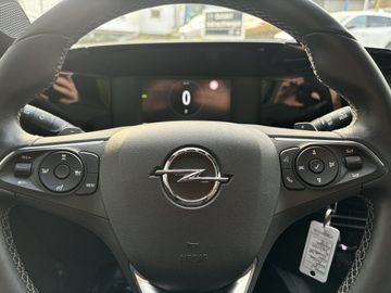 Car image 28