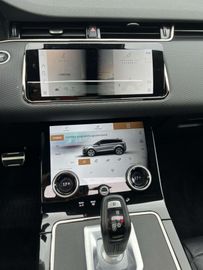 Car image 36