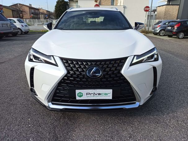 Lexus UX 250h 135 kW image number 26