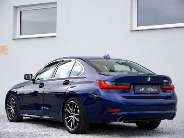 BMW 330d Sport Line 195 kW image number 9