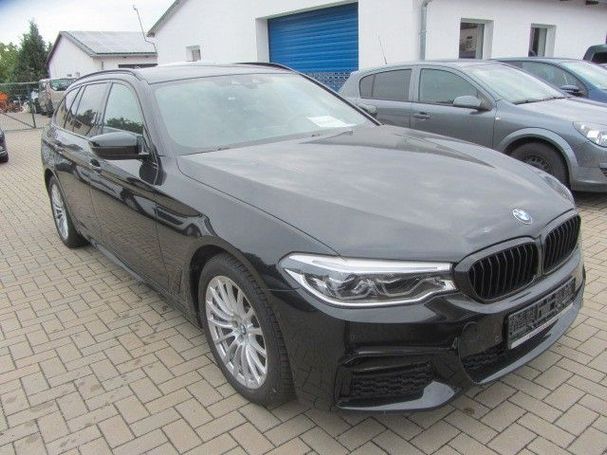 BMW 530d Touring xDrive 195 kW image number 2