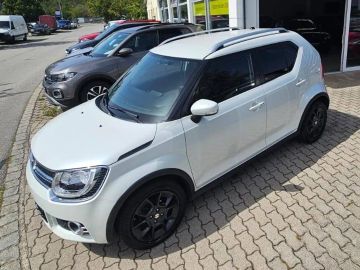Car image 3