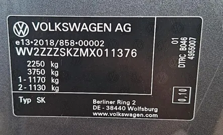 Car image 35