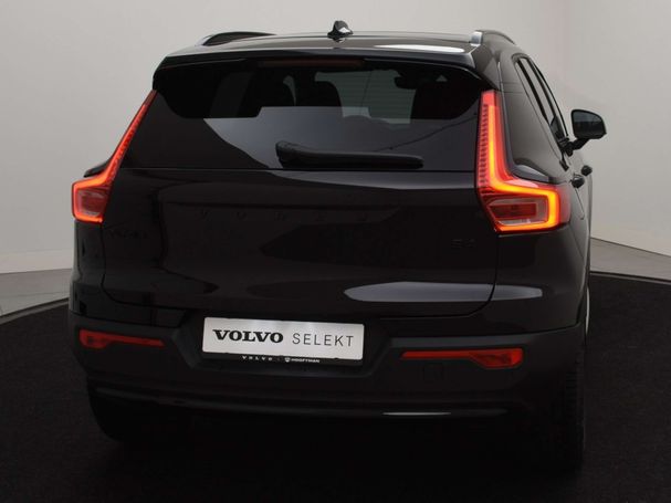 Volvo XC40 B4 Black Edition 145 kW image number 5