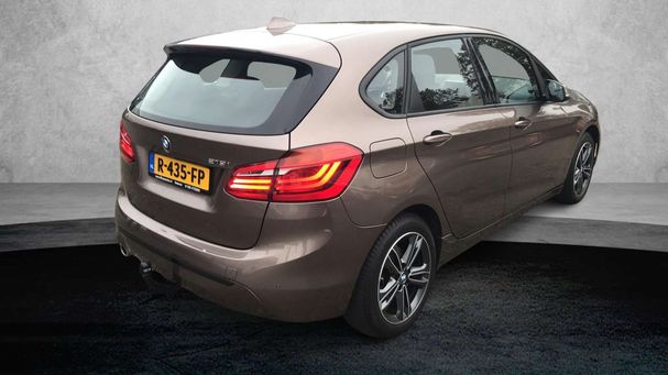 BMW 218i Gran Tourer 103 kW image number 2