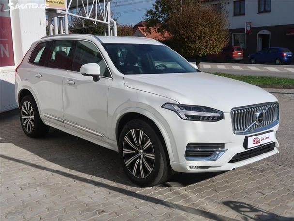 Volvo XC90 B5 AWD Momentum 173 kW image number 3