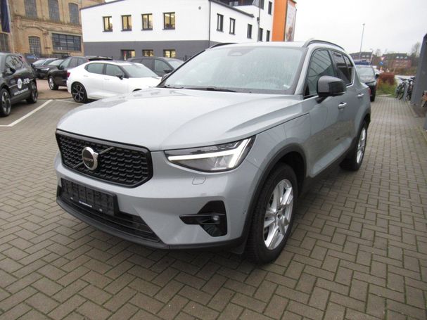 Volvo XC40 B4 Dark Ultimate 145 kW image number 1