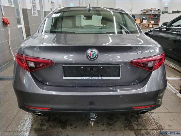 Alfa Romeo Giulia 2.2 140 kW image number 12