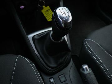 Car image 36