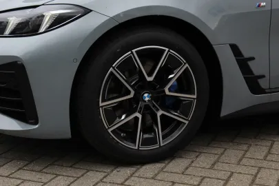 Car image 31