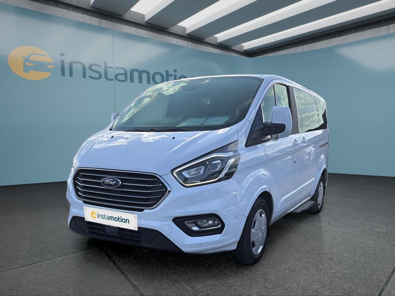 Ford Tourneo Custom 320