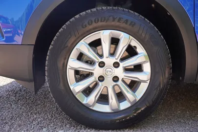 Car image 35