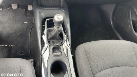 Car image 21